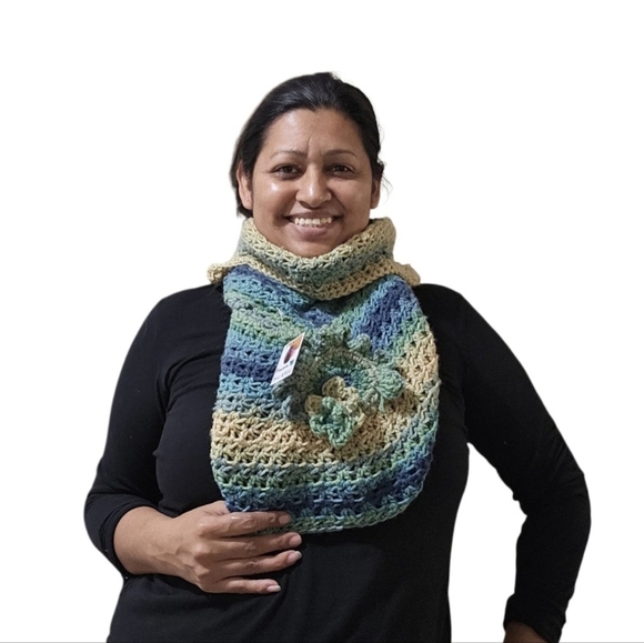 Hand Crafted Crochet Multicolored 10-way scarf winter hoodie handmade blue shawl - Picture 7 of 17